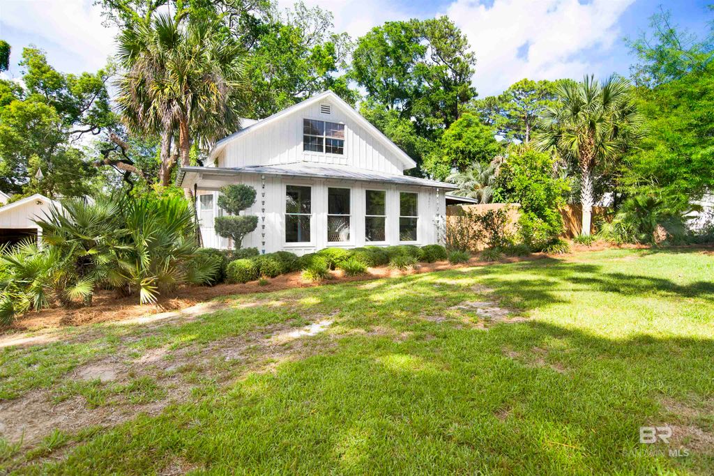 153 Orange Avenue, Fairhope, AL 36532