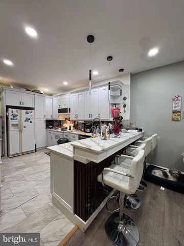 1155 WHITMAN AVE, Camden, NJ 08104