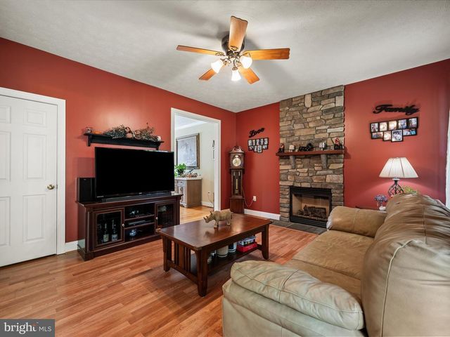 2811 TIMBER RIDGE RD, Capon Bridge, WV 26711