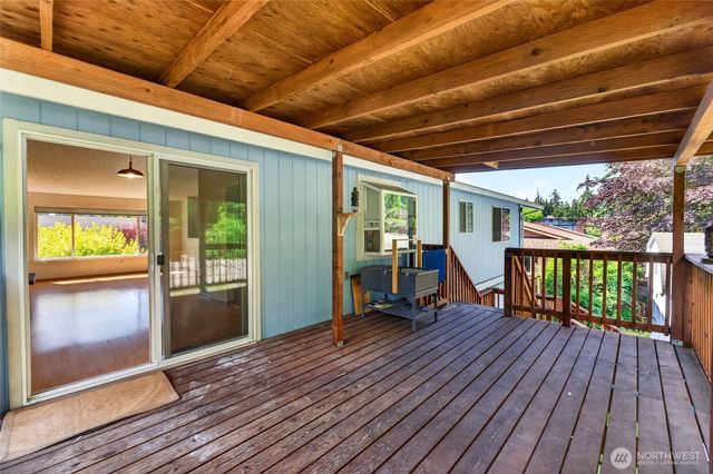 15305 19th Avenue Ct E, Tacoma, WA 98445