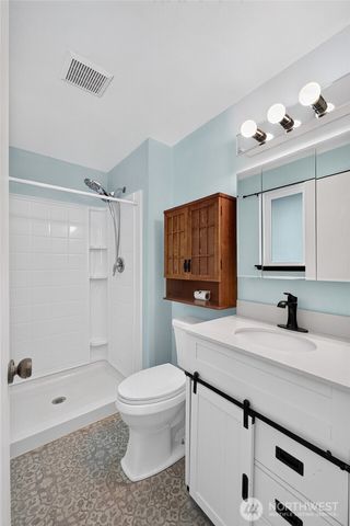 15305 19th Avenue Ct E, Tacoma, WA 98445
