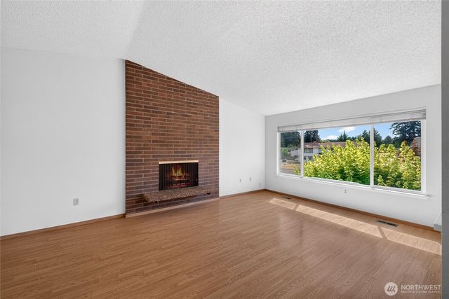15305 19th Avenue Ct E, Tacoma, WA 98445