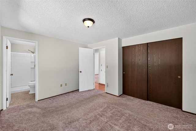 15305 19th Avenue Ct E, Tacoma, WA 98445