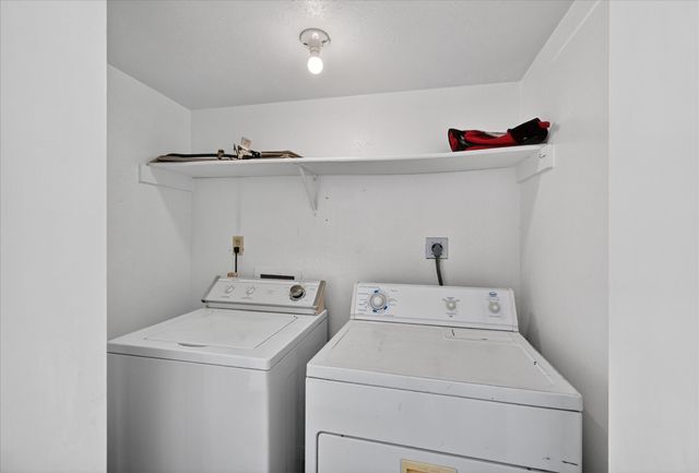 2705 Treeview Drive, Arlington, TX 76016