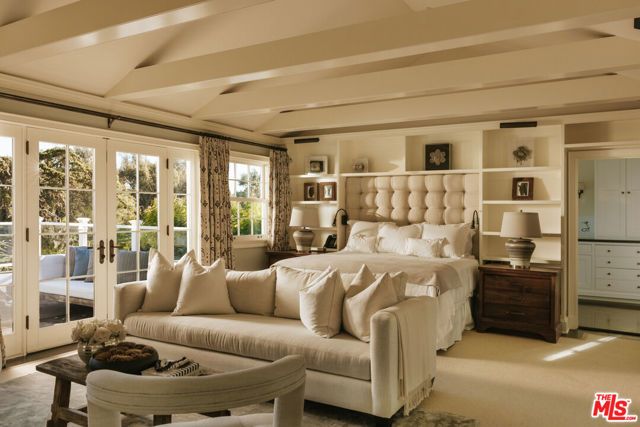 6825 Zumirez Drive, Malibu, CA 90265