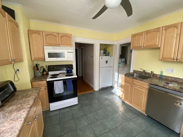 136 Broadway 3, Somerville, MA 02145