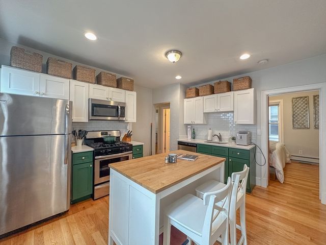 23 Elm St 1, Boston, MA 02122