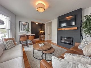 23 Elm St 1, Boston, MA 02122