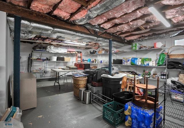 9 G St, Hull, MA 02045
