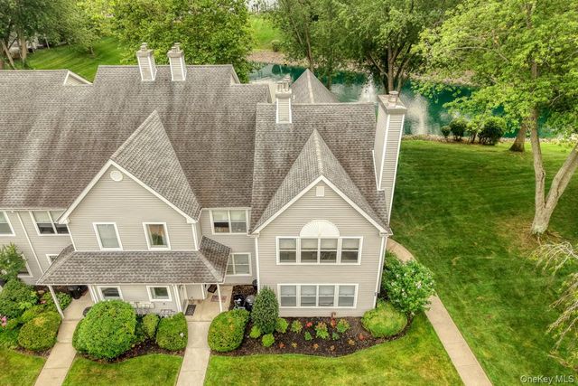88 Leeward Court, Port Jefferson, NY 11777