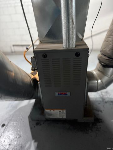 2323 N Clinton Street, Fort Wayne, IN 46805