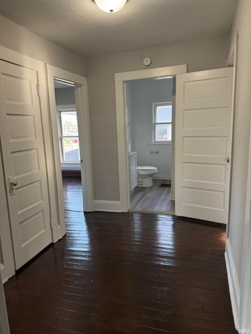 2323 N Clinton Street, Fort Wayne, IN 46805