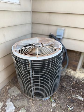 2323 N Clinton Street, Fort Wayne, IN 46805