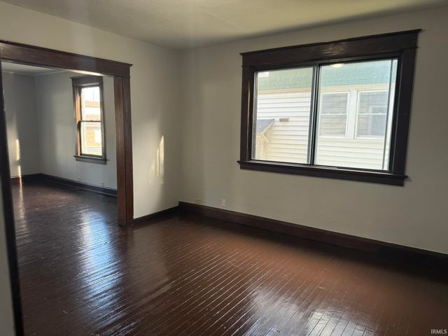 2323 N Clinton Street, Fort Wayne, IN 46805