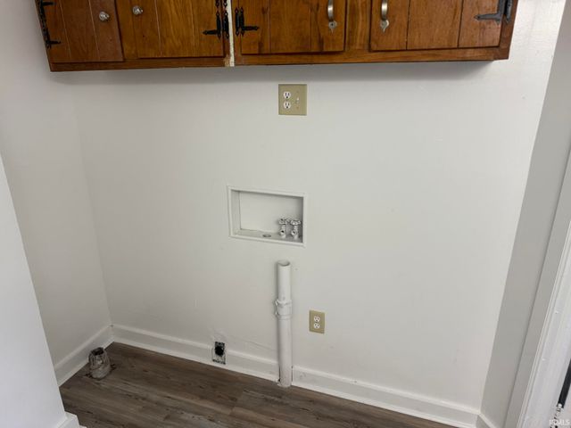 2323 N Clinton Street, Fort Wayne, IN 46805