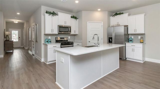 10530 Relic S Road, Mobile, AL 36608