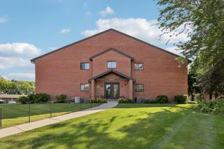 N58W23833 Hastings COURT #703, Sussex, WI 53089
