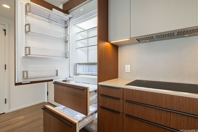 333 Ward Avenue 524, Honolulu, HI 96814
