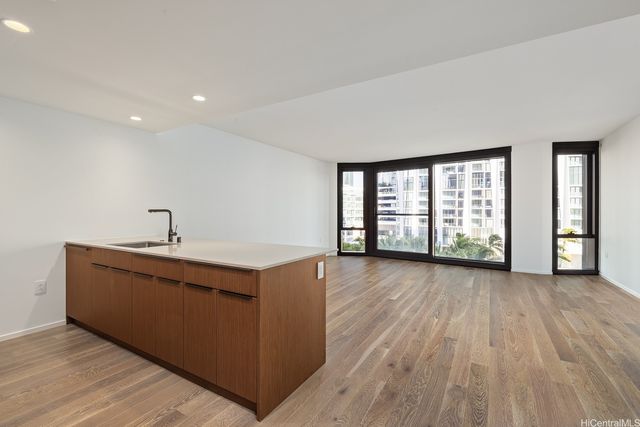 333 Ward Avenue 524, Honolulu, HI 96814