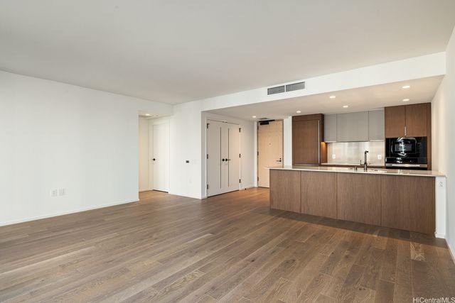 333 Ward Avenue 524, Honolulu, HI 96814