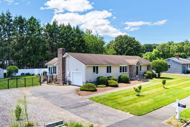 169 Country Rd, Agawam, MA 01001