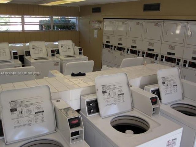 13901 SW 90th Ave E-118, Miami, FL 33176