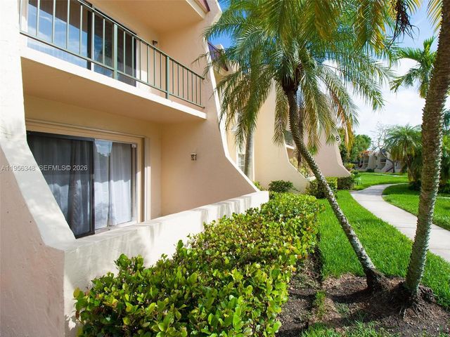 13901 SW 90th Ave E-118, Miami, FL 33176