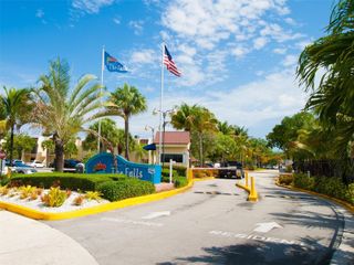 13901 SW 90th Ave E-118, Miami, FL 33176