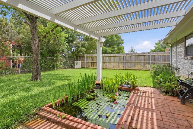 7308 Shady Hollow Lane, North Richland Hills, TX 76182