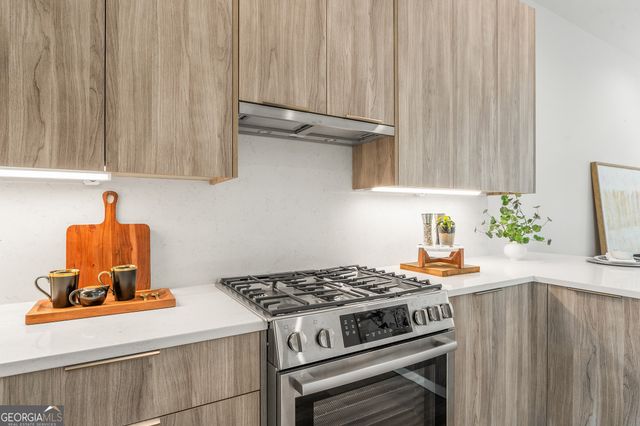 1099 North Avenue NE 12, Atlanta, GA 30307