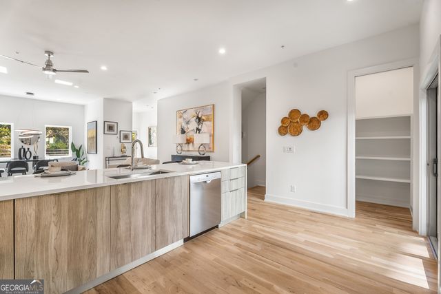 1099 North Avenue NE 12, Atlanta, GA 30307