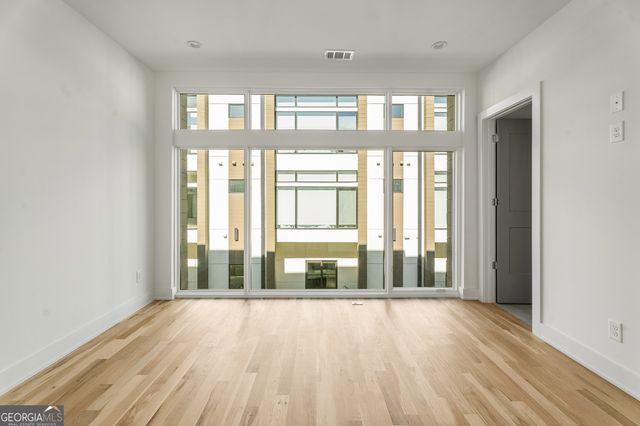 1099 North Avenue NE 12, Atlanta, GA 30307