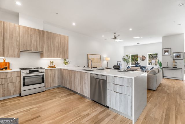 1099 North Avenue NE 12, Atlanta, GA 30307