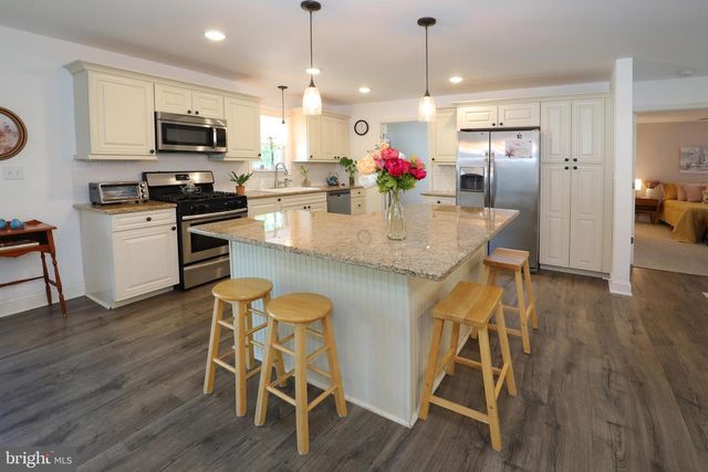 608 SHUNPIKE RD, Cape May, NJ 08204