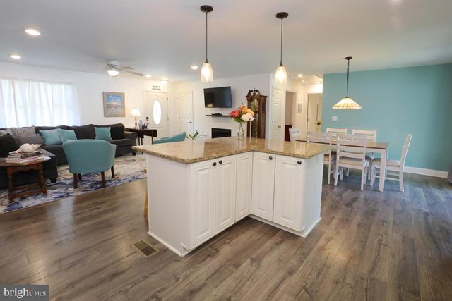 608 SHUNPIKE RD, Cape May, NJ 08204