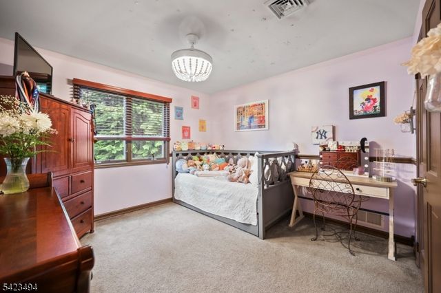 72 Fox Chase Ct, Freehold Twp., NJ 07728