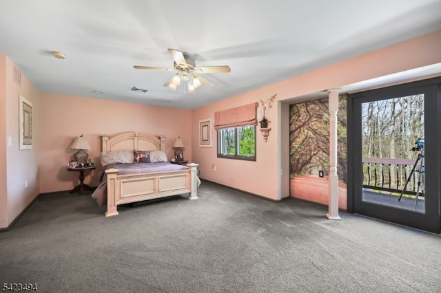 72 Fox Chase Ct, Freehold Twp., NJ 07728