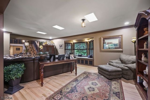 72 Fox Chase Ct, Freehold Twp., NJ 07728