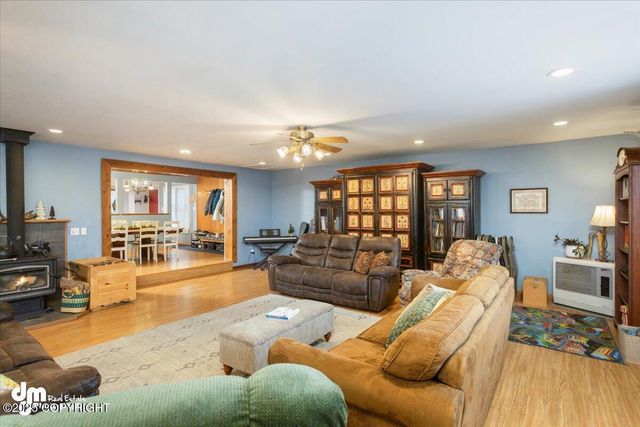 10833 E Twin Peaks Court, Palmer, AK 99645