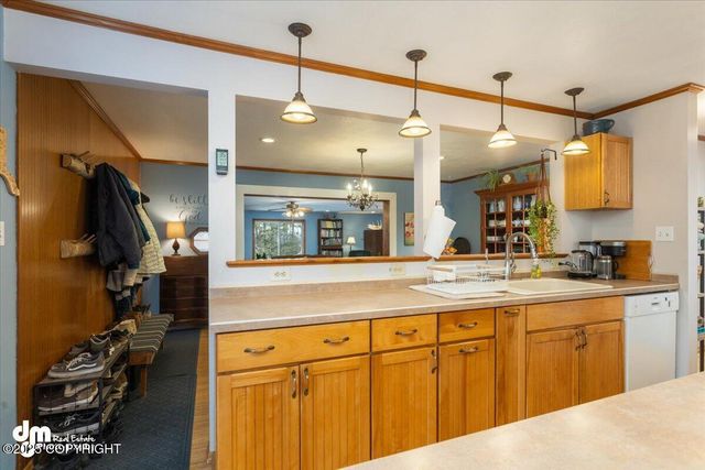 10833 E Twin Peaks Court, Palmer, AK 99645