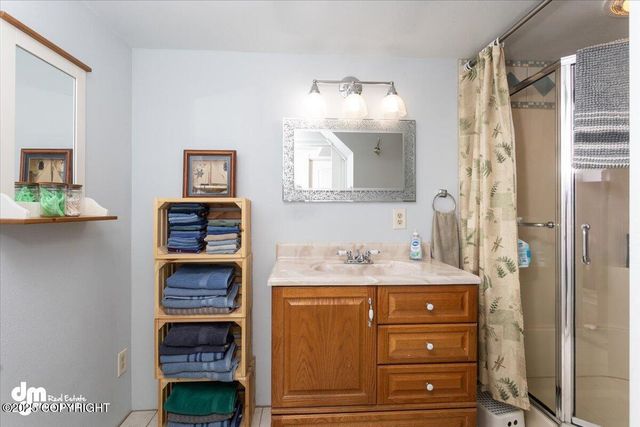 10833 E Twin Peaks Court, Palmer, AK 99645