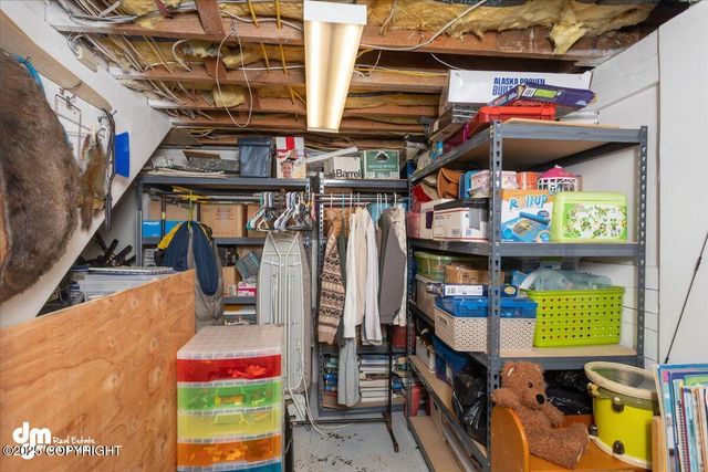 10833 E Twin Peaks Court, Palmer, AK 99645