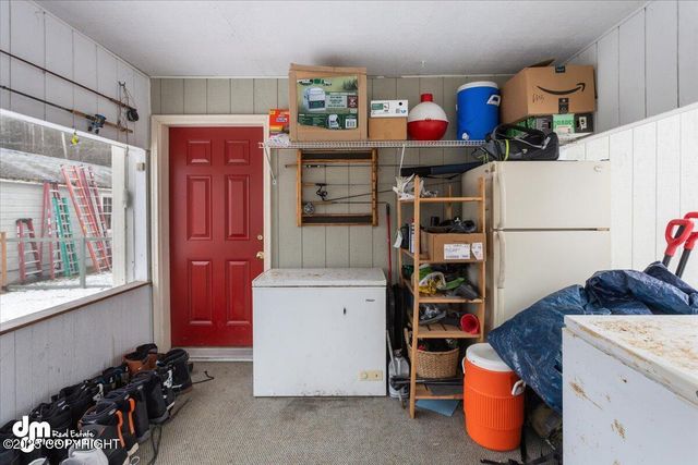 10833 E Twin Peaks Court, Palmer, AK 99645