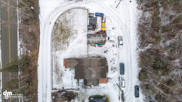 10833 E Twin Peaks Court, Palmer, AK 99645