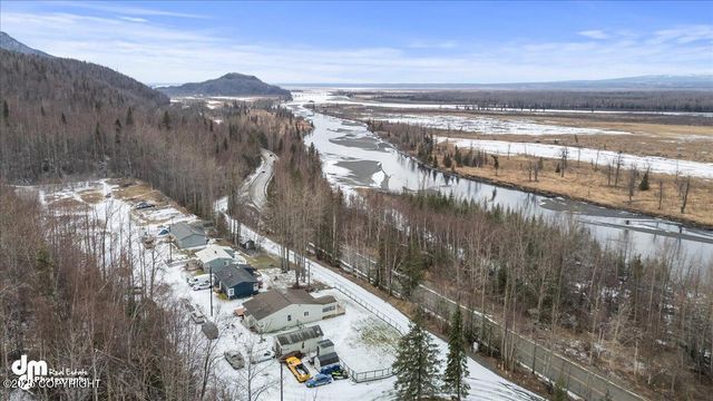 10833 E Twin Peaks Court, Palmer, AK 99645