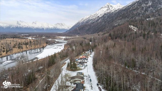 10833 E Twin Peaks Court, Palmer, AK 99645
