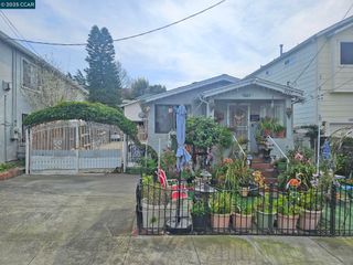 1027 3Rd St, Rodeo, CA 94572
