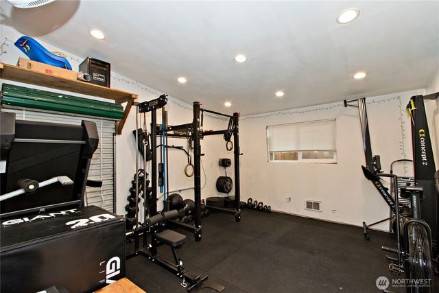 42801 264th Avenue SE, Enumclaw, WA 98022