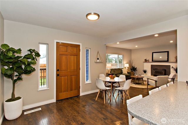 42801 264th Avenue SE, Enumclaw, WA 98022