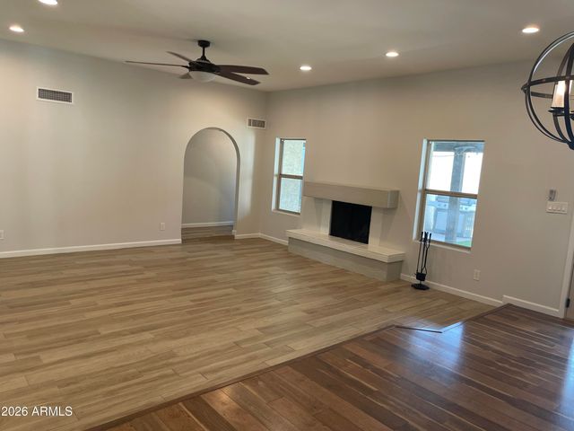12847 N 40TH Way, Phoenix, AZ 85032